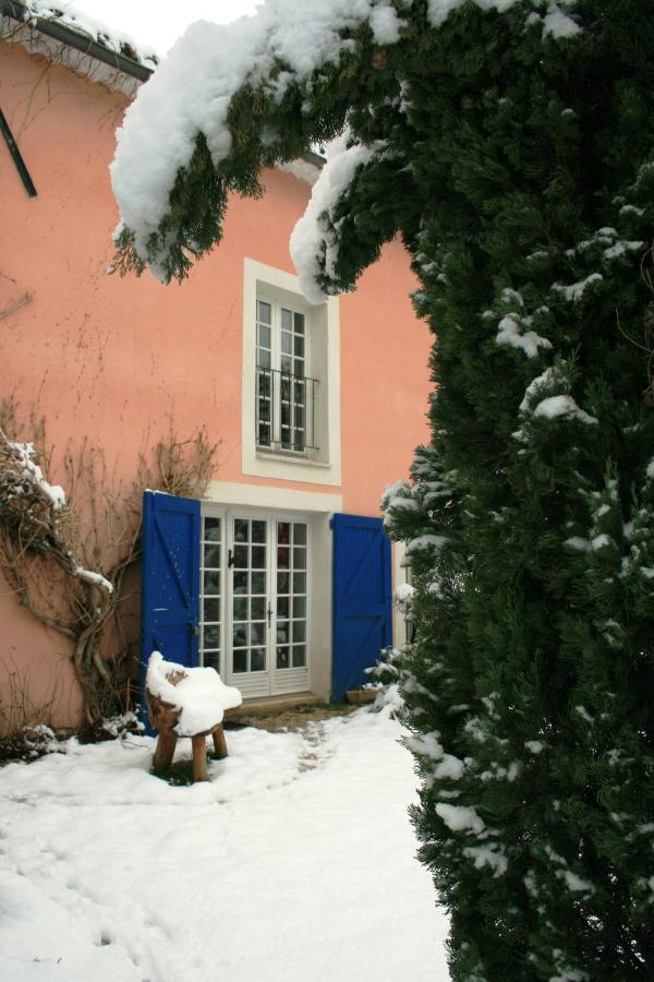 Le Mas De La Cigale Bleue, Caumont Sur Durance Eksteriør billede